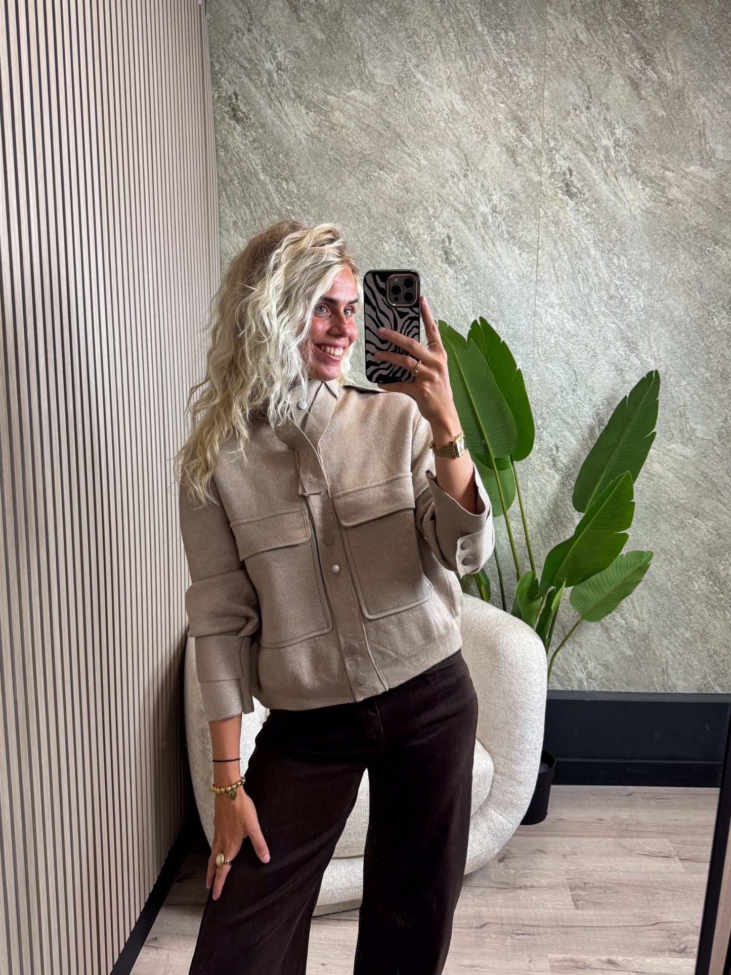 Vest Nova