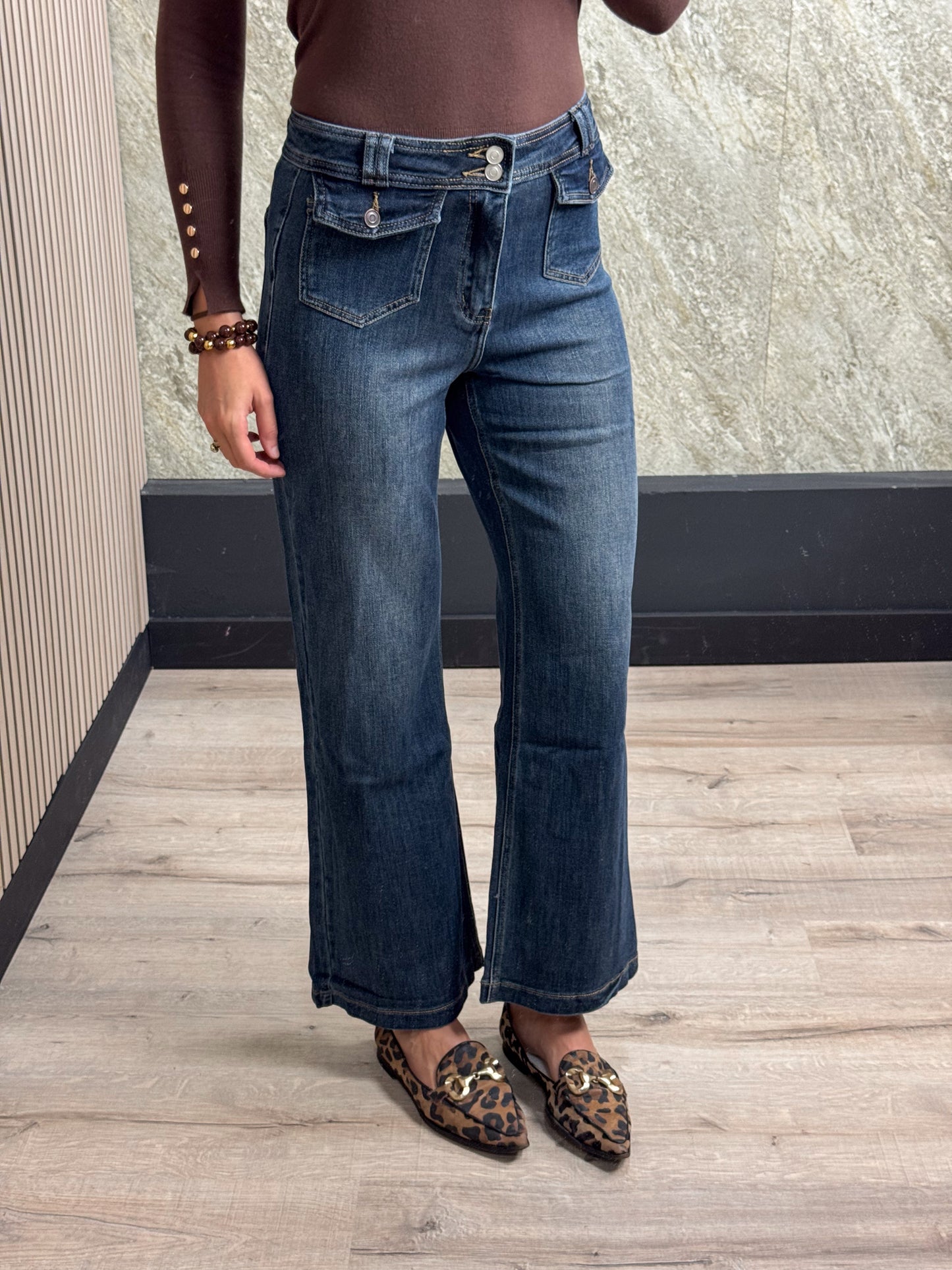 Pocket Wide Leg Jeans