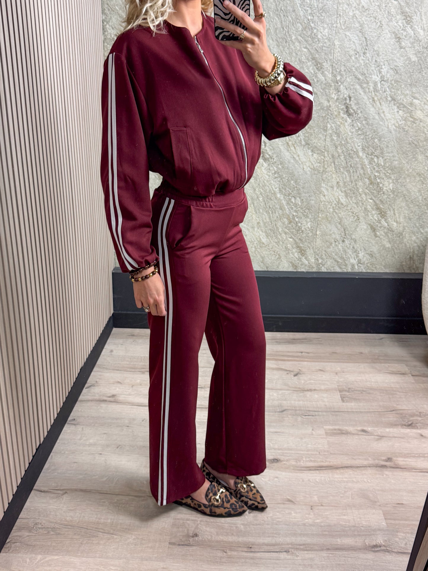 Broek Leah