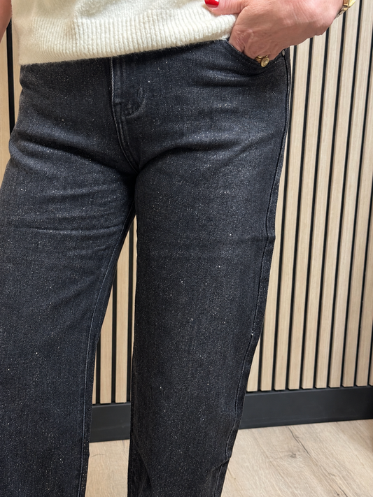 Straight Leg Jeans - Ankie