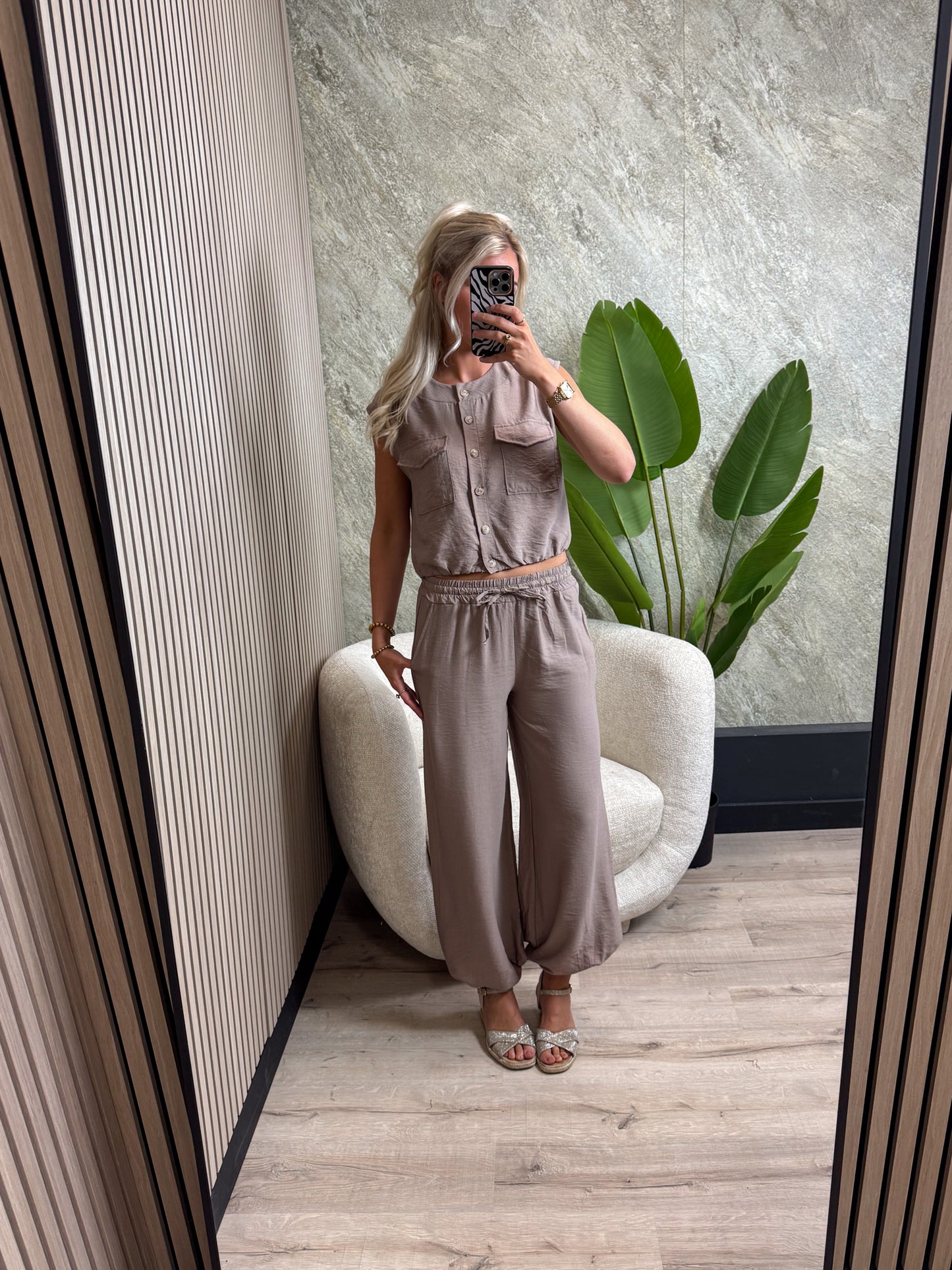 Set Britt