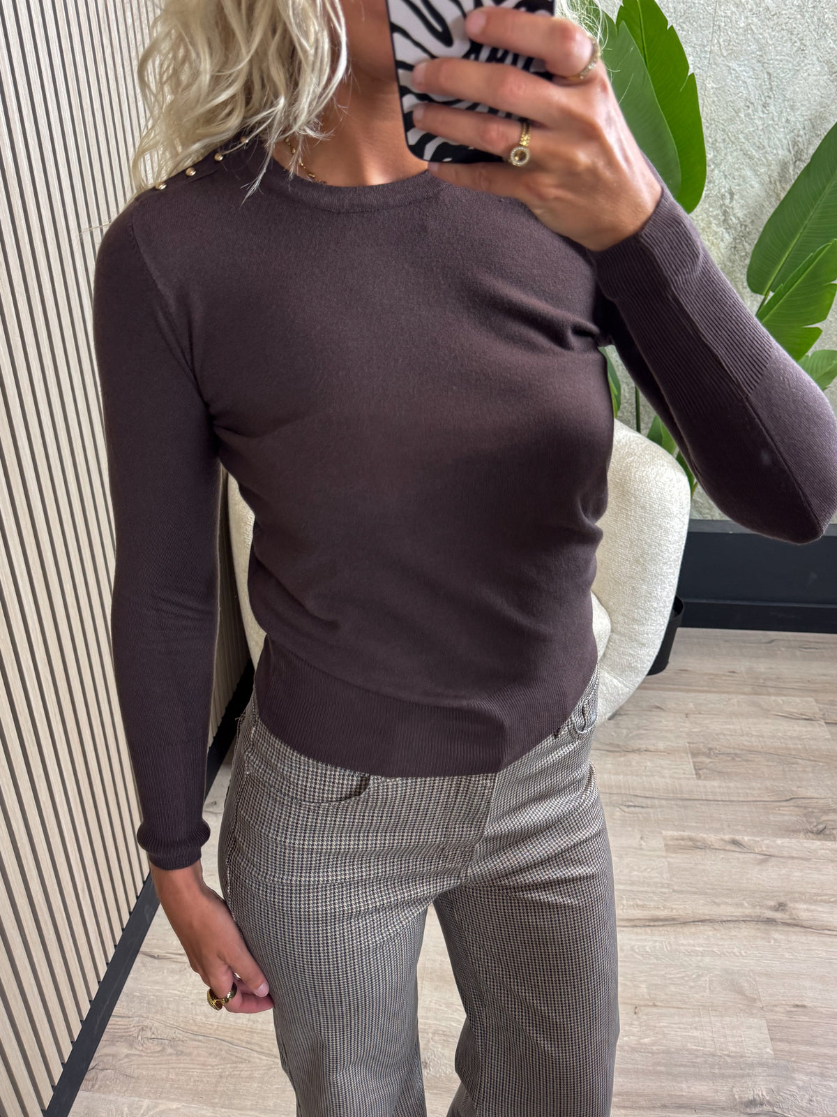 Top Olivia