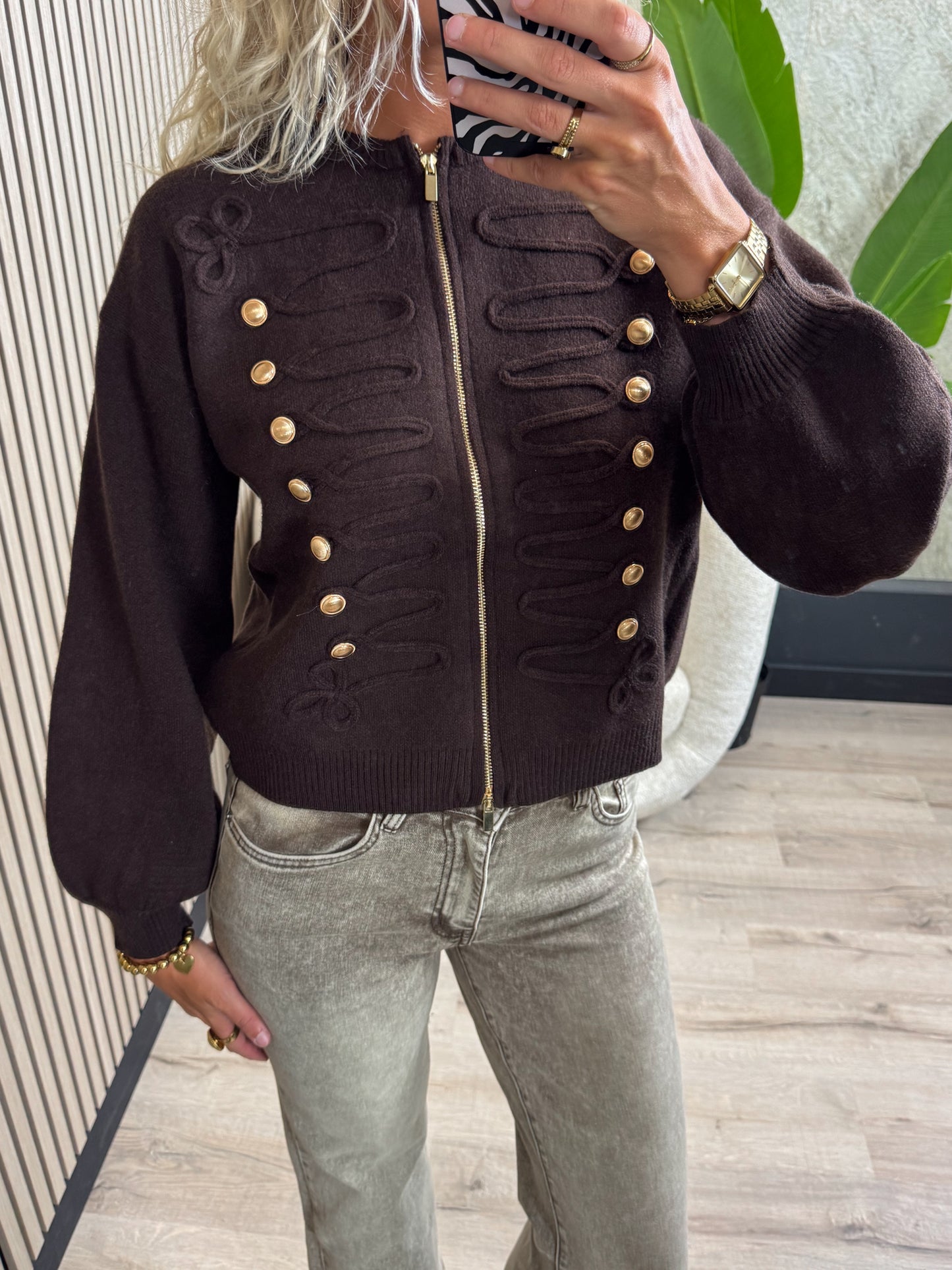 Vest Yara