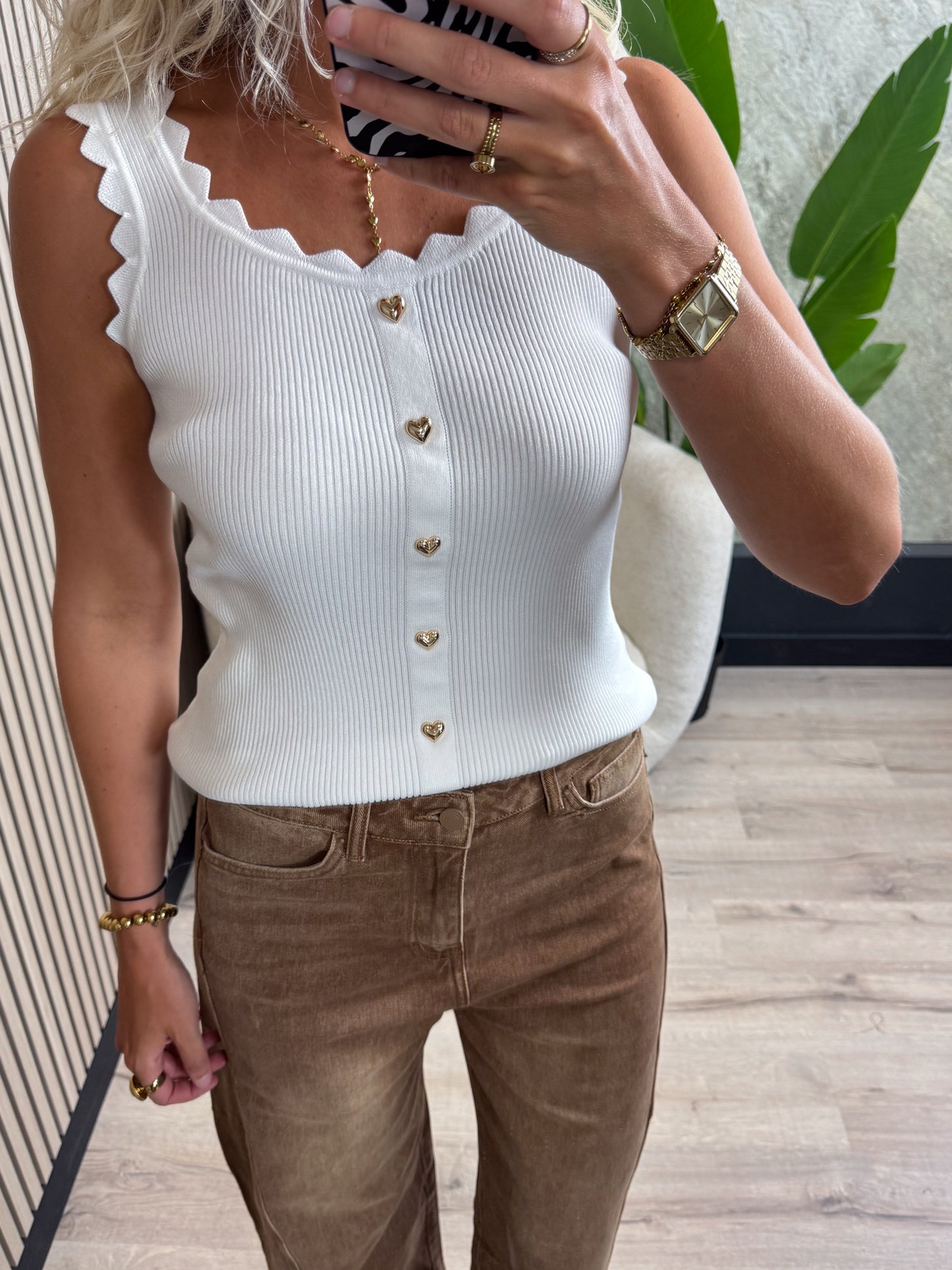 Top Nina
