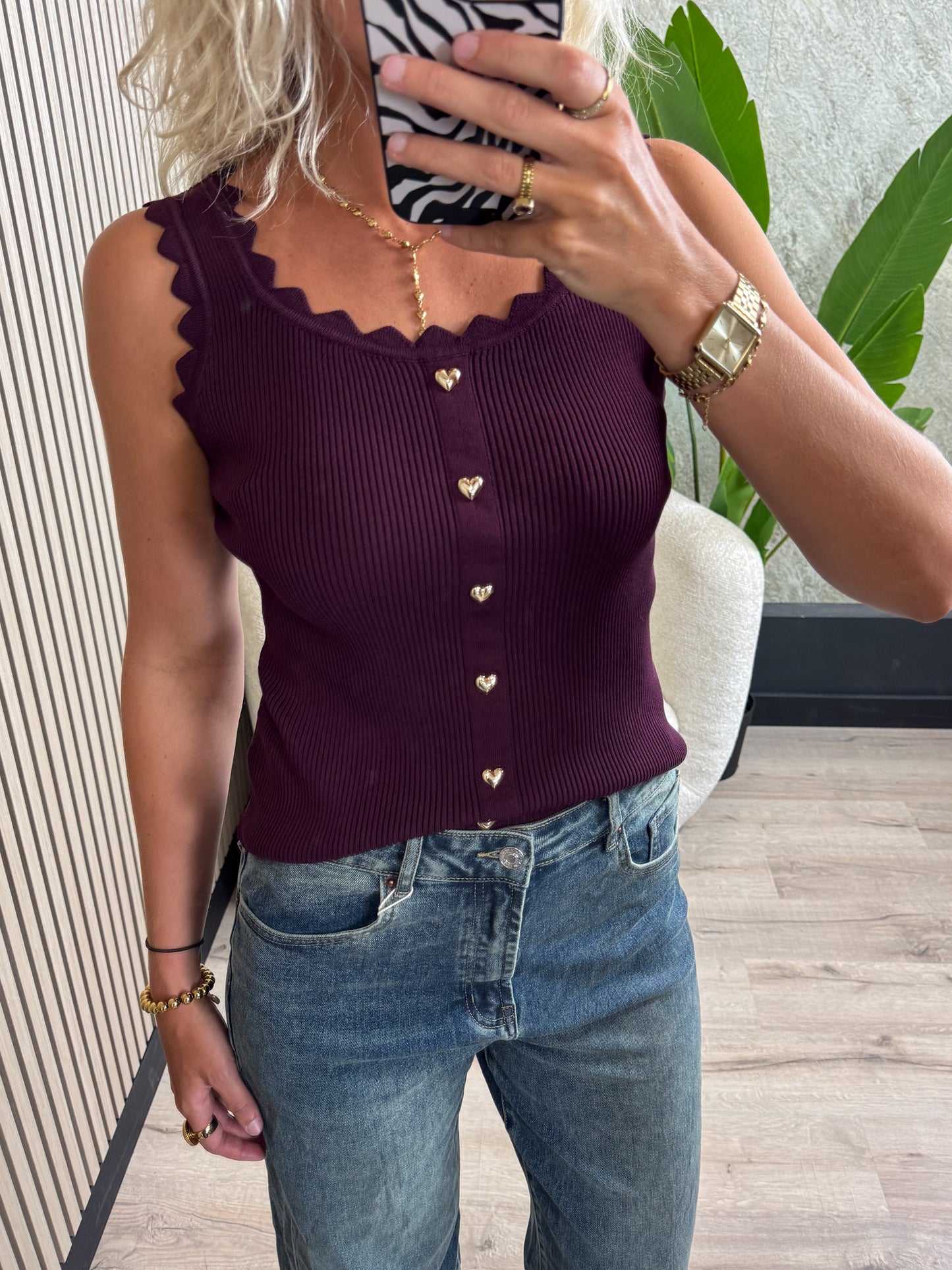 Top Nina