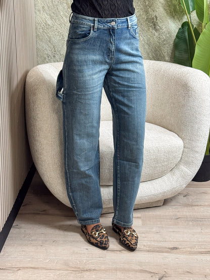 Balloon fit jeans
