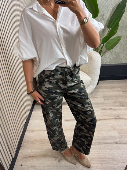 Jeans met omgeslagen tailleband - army print