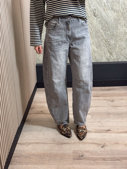 Barrel Jeans