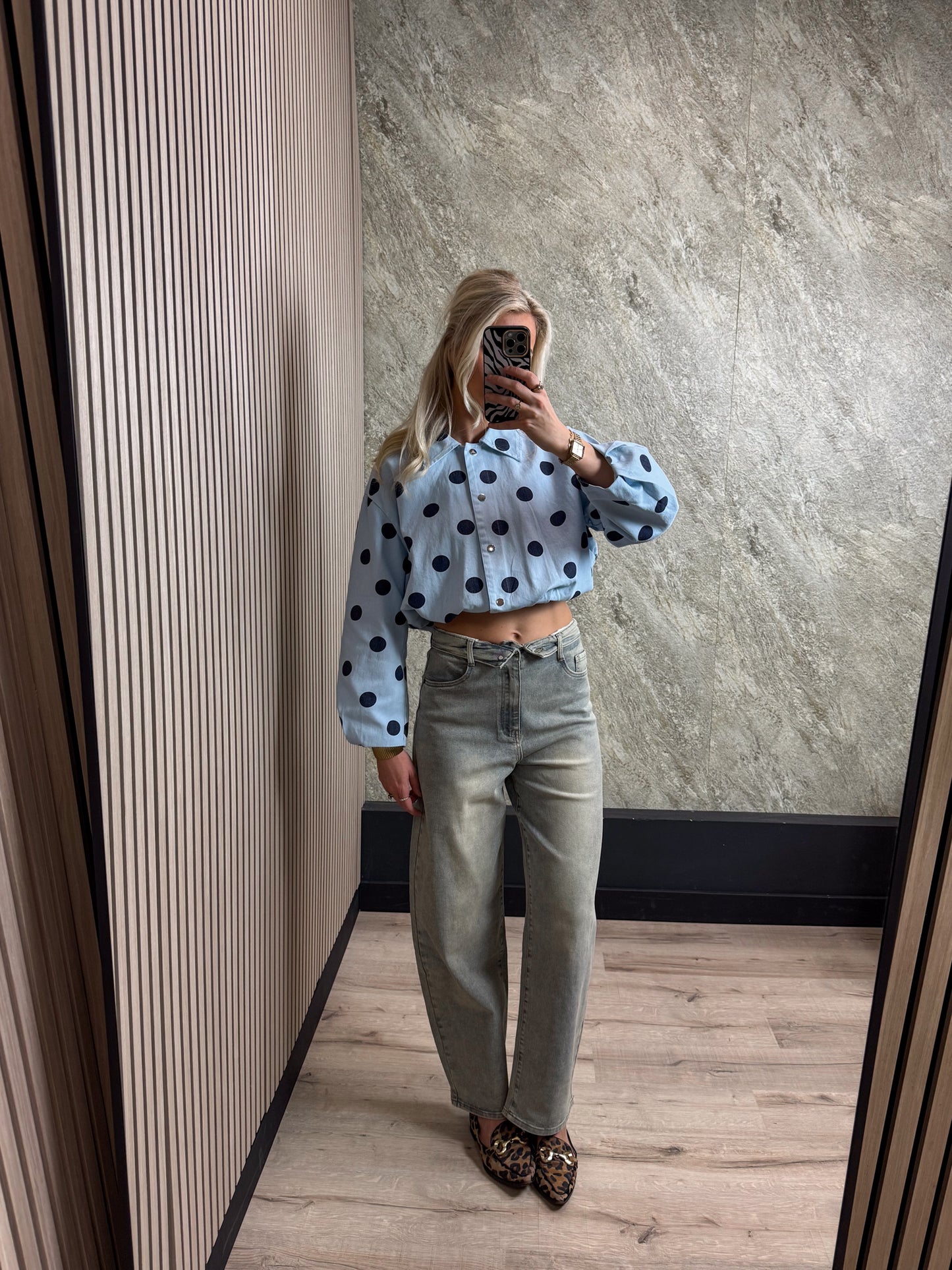 Jeans met omgevouwen tailleband