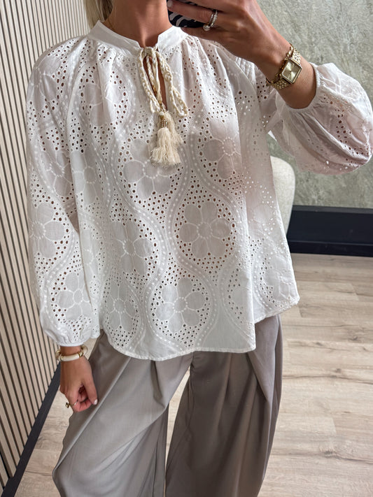 Broderie Blouse