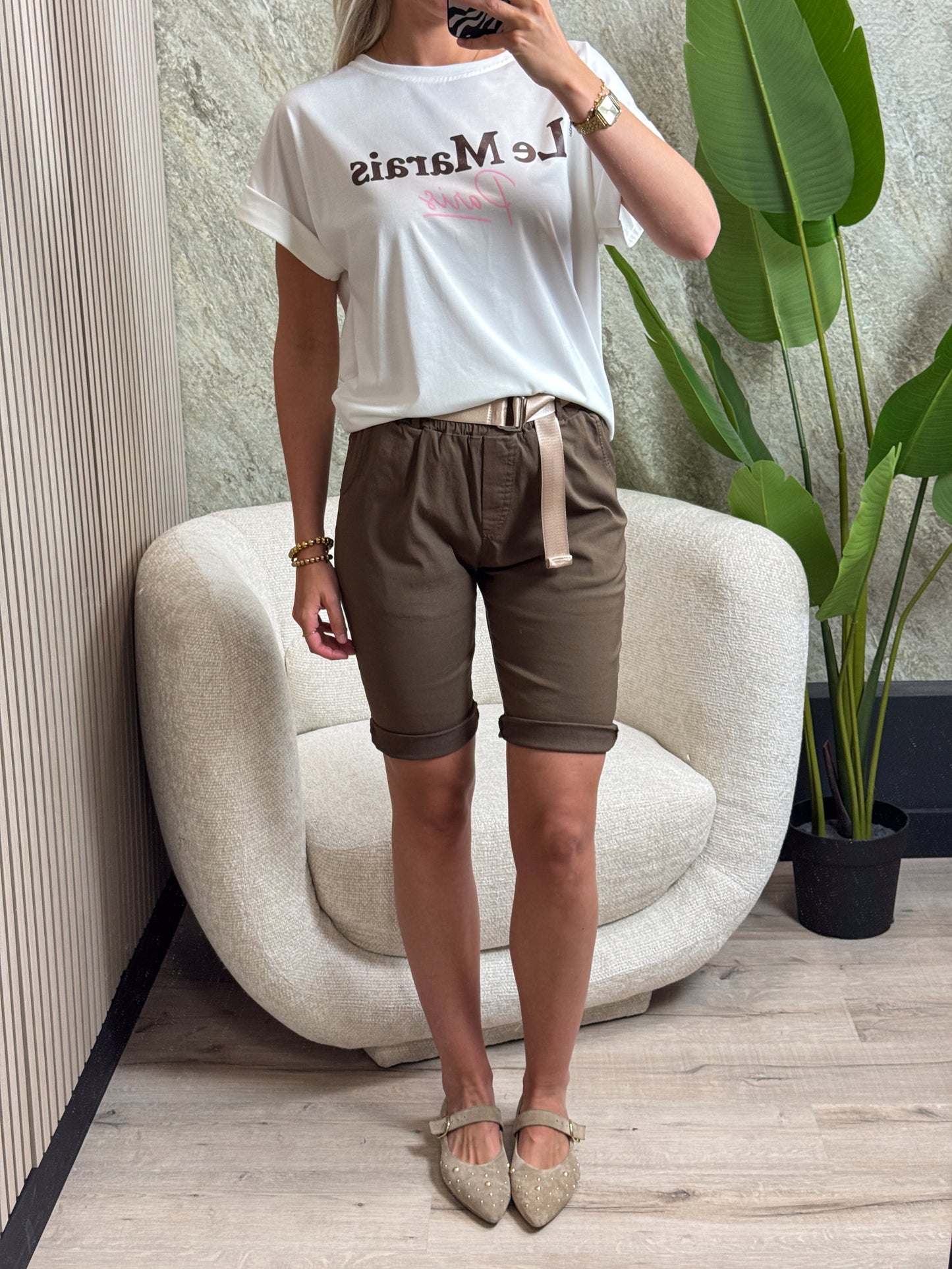 Short Sara