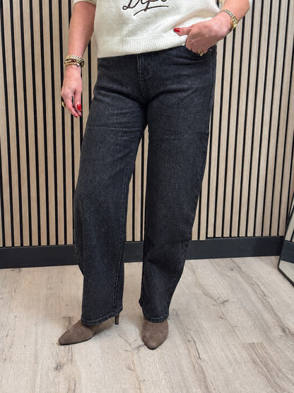 Straight Leg Jeans - Ankie